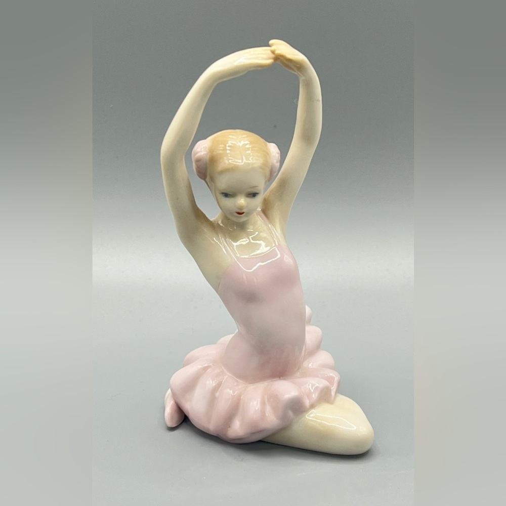 Ballerina Porcelain Figurine Vintage Pink Outfit 15465 Russ